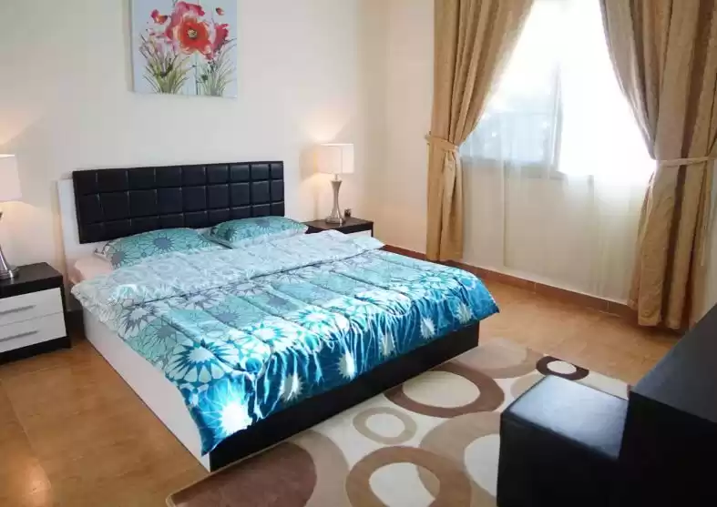 Residencial Listo Propiedad 4 + habitaciones de servicio S / F Villa Standerlone  alquiler en al-sad , Doha #11187 - 1  image 